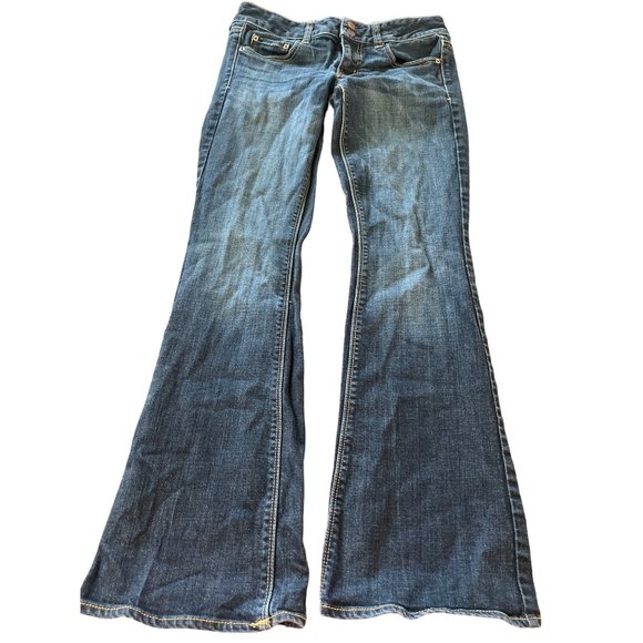 American Eagle Artist woman’s boot cut bell bottom jeans size 6 - Picture 1 of 9